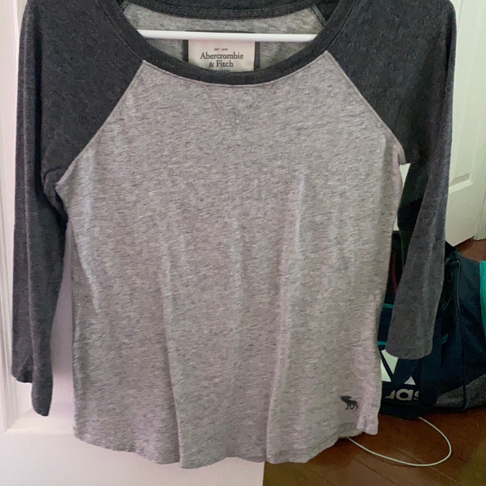 Abercrombie baseball tee